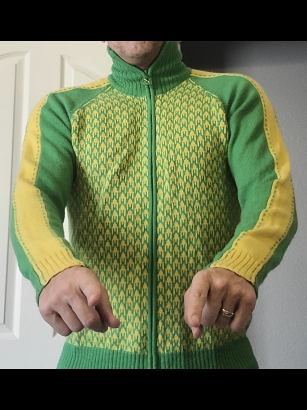 Puma JAMAICA HERITAGE! Green & Yellow Zip-Front Men's Sweater